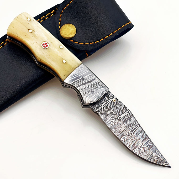 Premium Folding Knife – Sharp & Durable EDC Pocket Blade