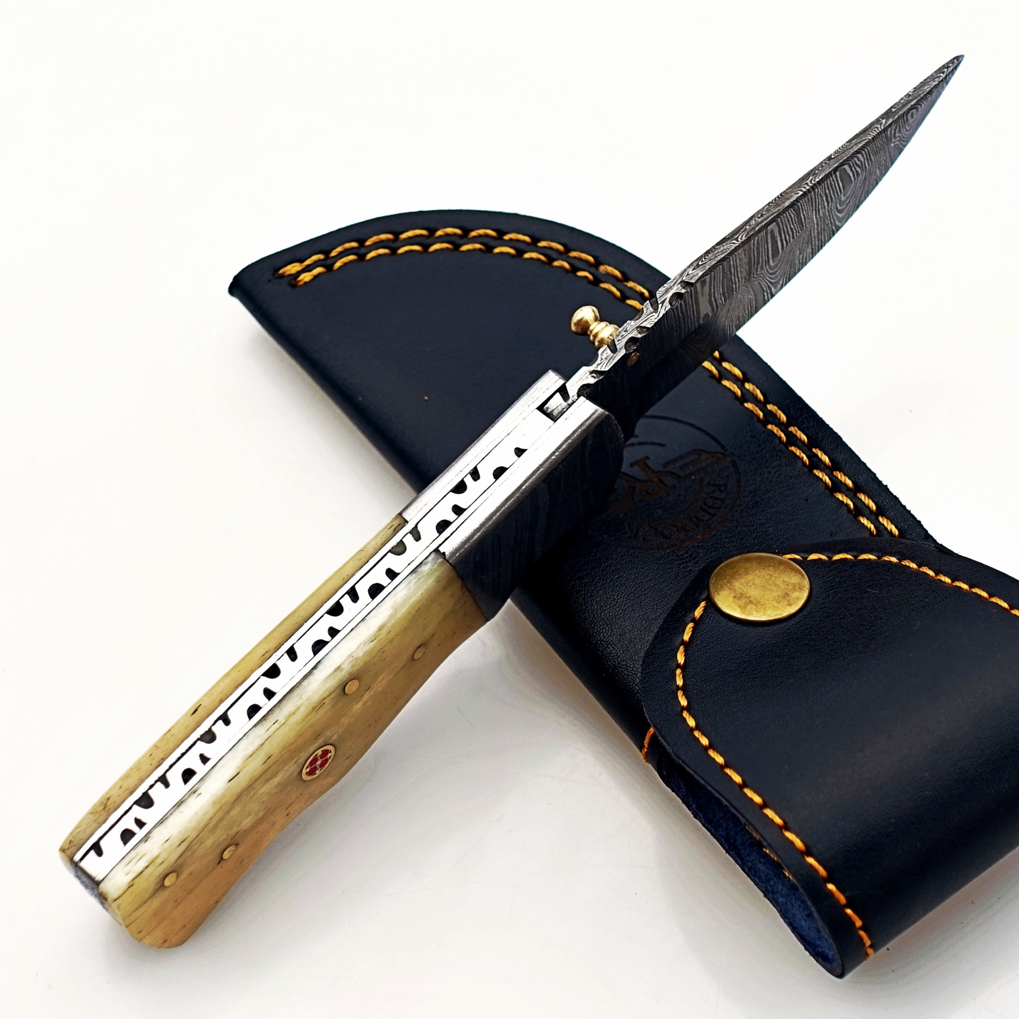 Premium Folding Knife – Sharp & Durable EDC Pocket Blade