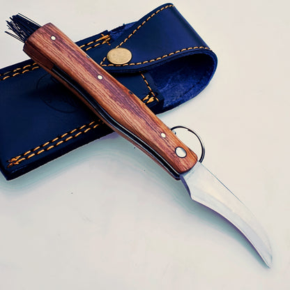 Foraging Mushroom Knife – Curved Blade with Cleaning Brush