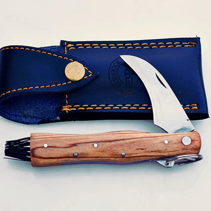 Foraging Mushroom Knife – Curved Blade with Cleaning Brush