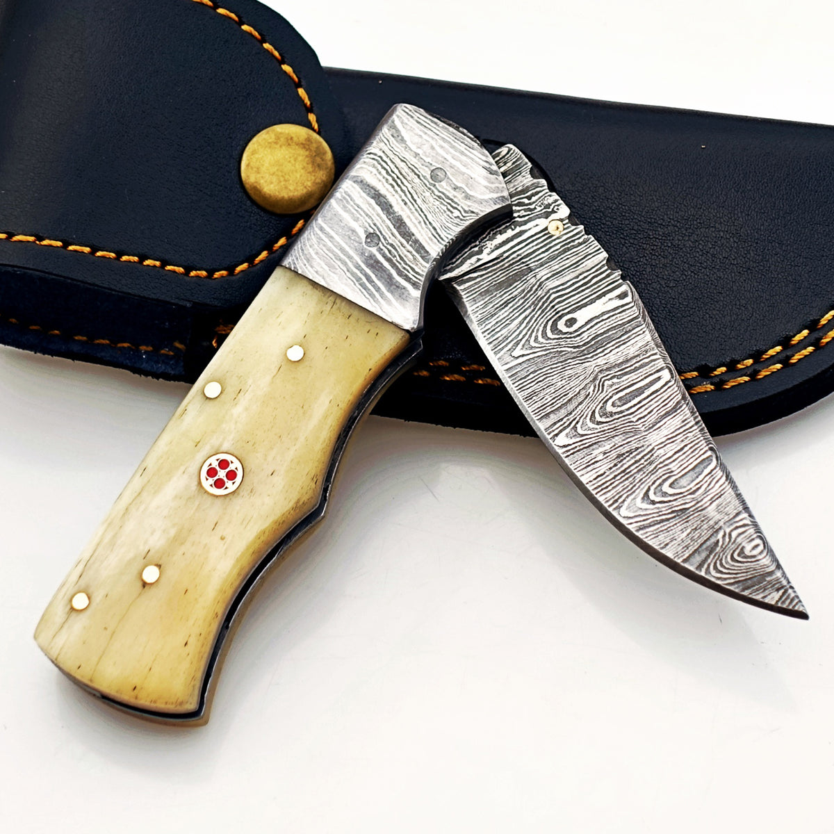 Premium Folding Knife – Sharp & Durable EDC Pocket Blade