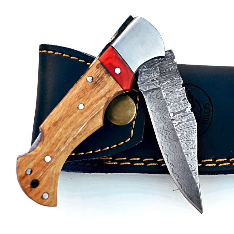Damascus Steel Folding Knife – Portable Premium EDC Tool