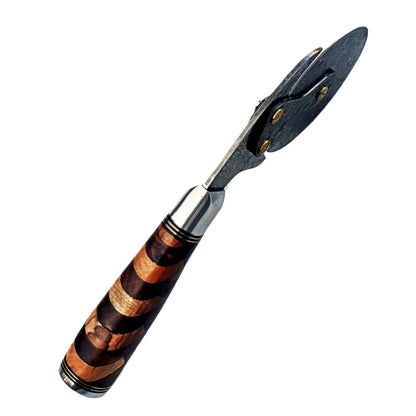 Basketweave Pizza Cutter - Hardwood - Damascus Steel