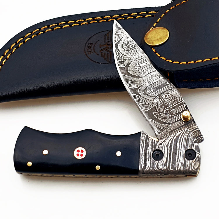 Folding Pocket Knife – Sharp & Secure Locking Blade
