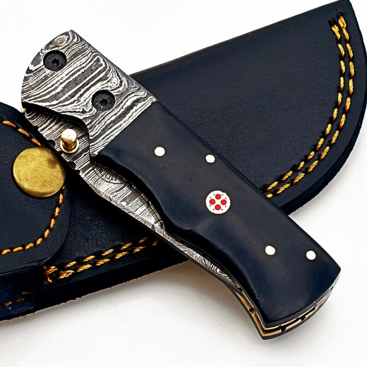 Folding Pocket Knife – Sharp & Secure Locking Blade